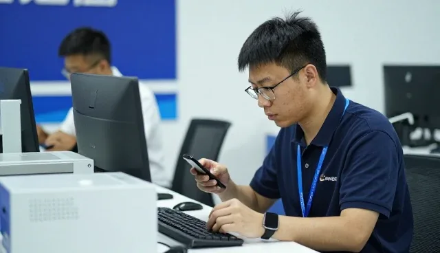 办公场所中的的技术型企业应用趋势分析
